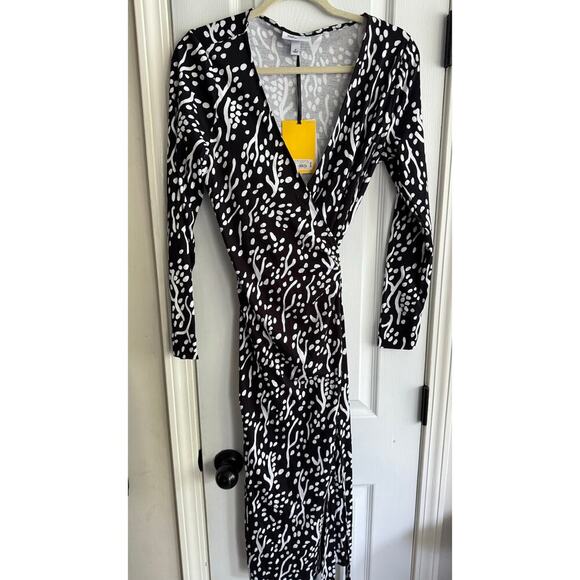 DVF x Target Long Sleeve Black and White Midi Sea Spots Wrap Dress size M New - Picture 4 of 8